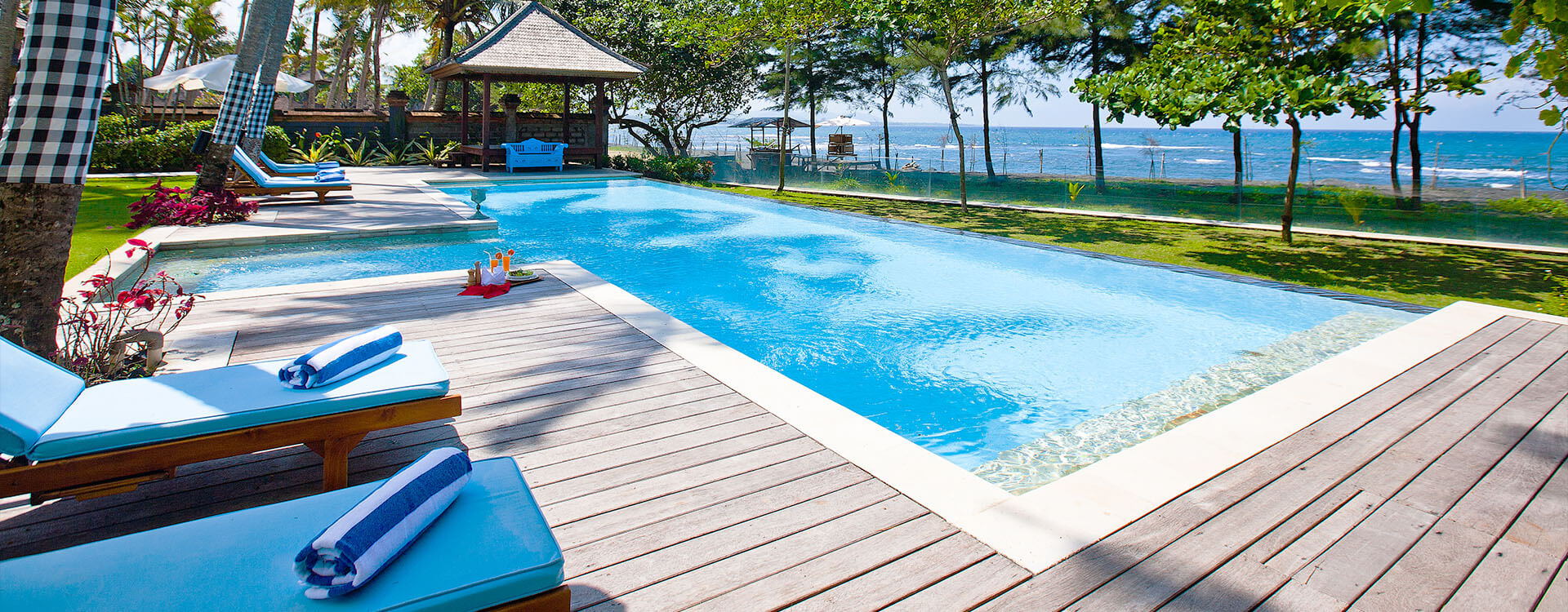 Puri Nirwana - Absolute beachfront